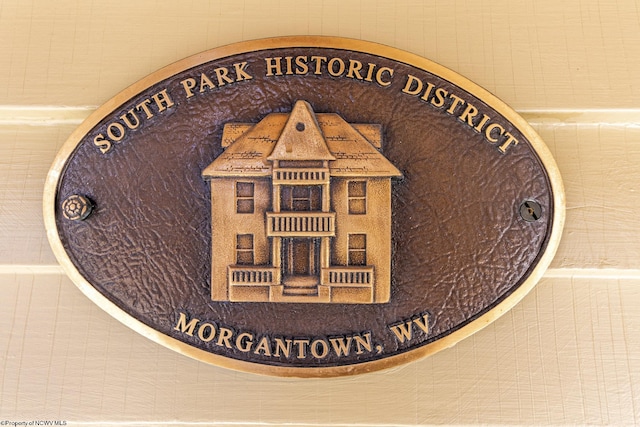 view of exterior details