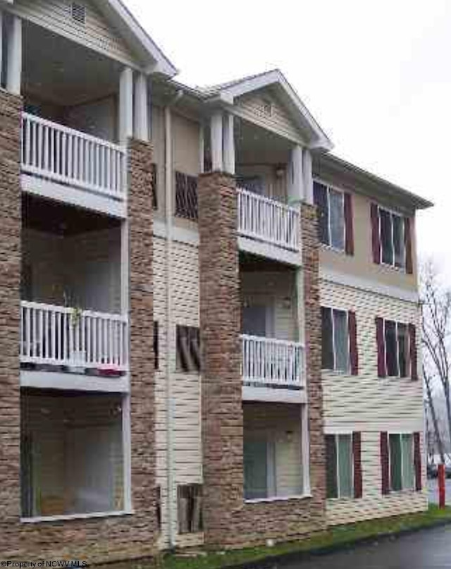view of building exterior