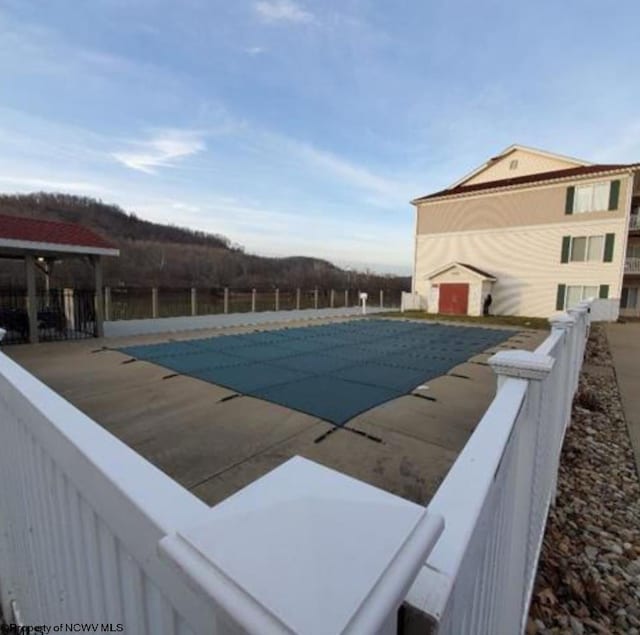 pool with fence