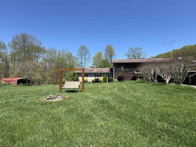 143 Sunday Dr, Fairmont, WV 26554 - view of yard