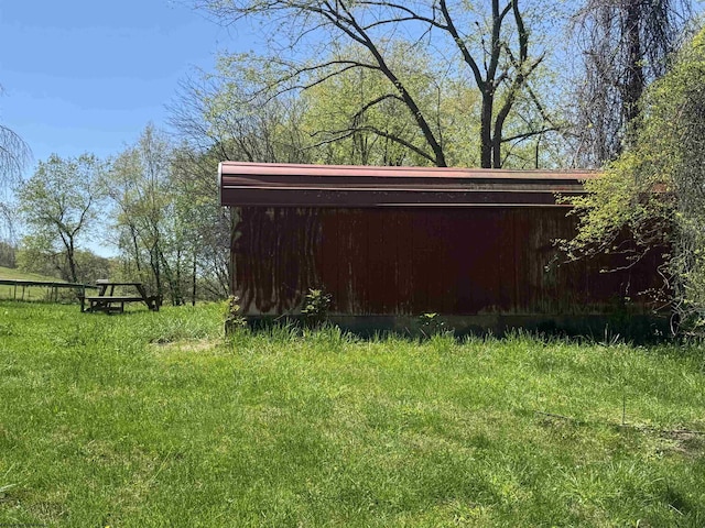 143 Sunday Dr, Fairmont, WV 26554 - view of yard with an outdoor structure