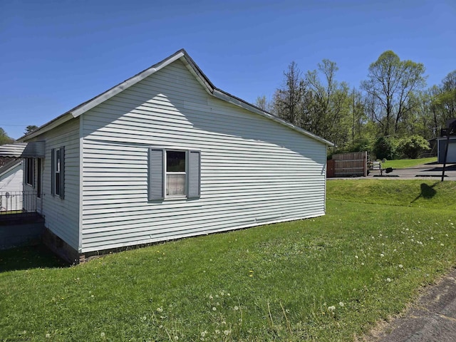 130 Hunsaker St, Fairmont, WV 26554 - view of property exterior featuring a lawn