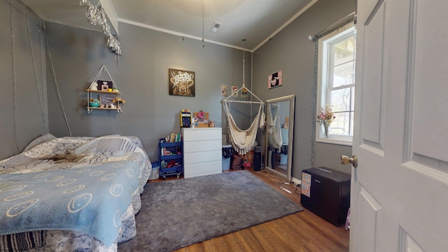 7 Mayberry Dr, Fairmont, WV 26554 - bedroom featuring crown molding, wood finished floors, and visible vents
