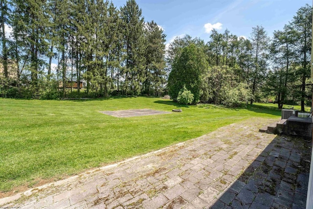 1060 Takoma St, Morgantown, WV 26505 - view of yard with central AC unit and a patio area