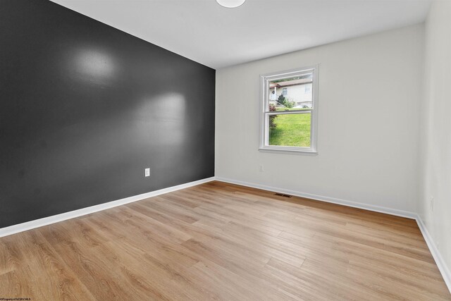 277 Randolph Rd, Morgantown, WV 26505 - unfurnished room featuring light wood-type flooring, visible vents, and baseboards