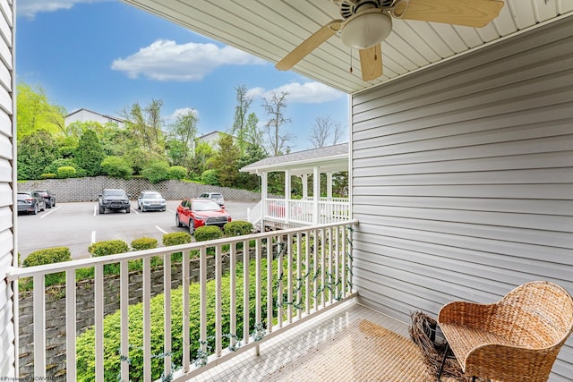balcony with ceiling fan