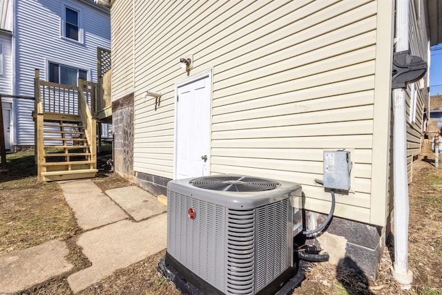 406 Maple Ave, Fairmont, WV 26554 - exterior view of central AC