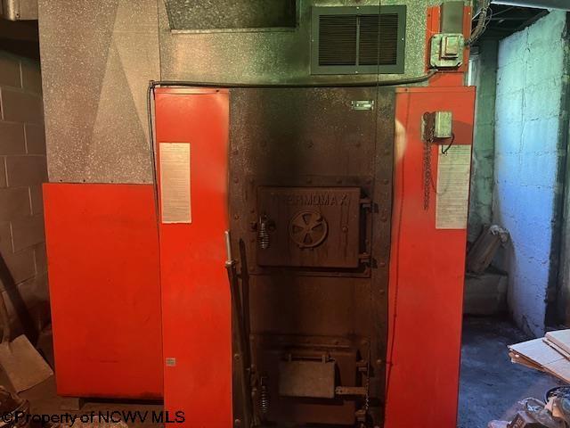 6142 Kanetown Rd, Tunnelton, WV 26444 - view of utility room