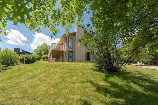 6 Ridge Pl, Morgantown, WV 26505 - rear view of property with a yard and a deck
