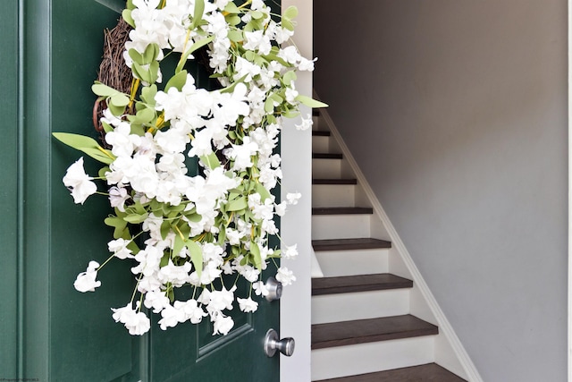 112 Eagle Dr, Maidsville, WV 26541 - view of stairway