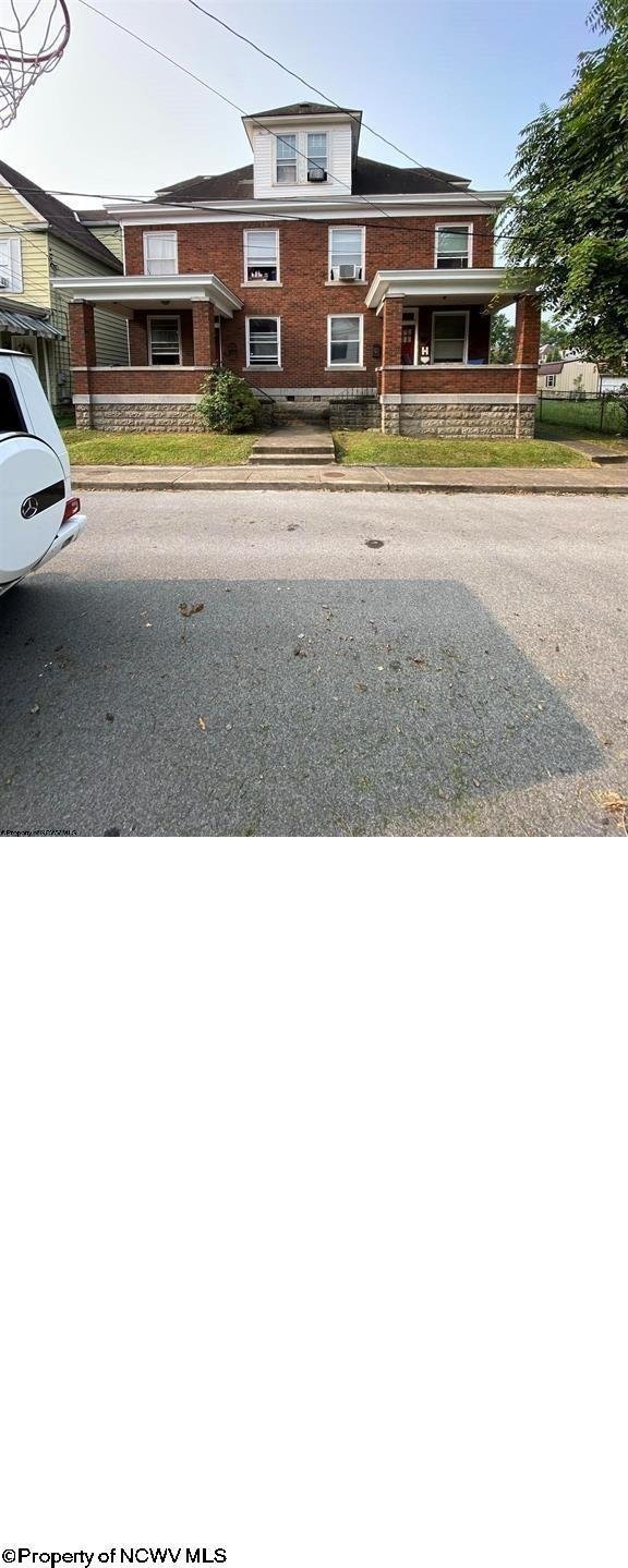 229-231 Meigs Ave Unit 2, Clarksburg, WV 26301 - view of townhome / multi-family property
