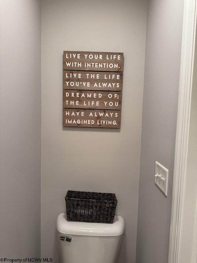 203 Tarbert Ct, Morgantown, WV 26508 - bathroom with toilet