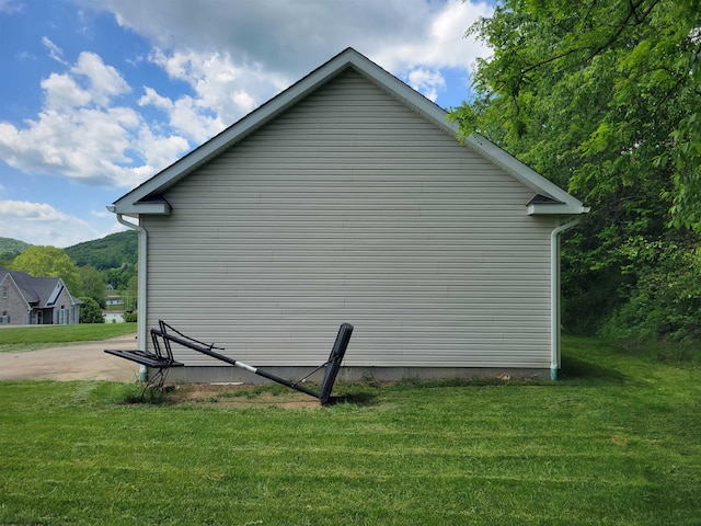 110 Woodmont Way, Fairmont, WV 26554 - view of home's exterior featuring a lawn