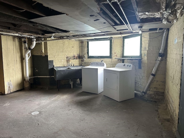 820 Field St, Fairmont, WV 26554 - below grade area featuring washing machine and dryer