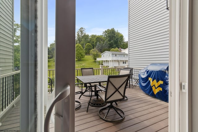 119 Inlet St, Morgantown, WV 26508 - deck with outdoor dining area