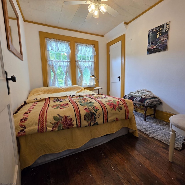 147 E 6th St, Weston, WV 26452 - bedroom featuring crown molding, wood-type flooring, and ceiling fan
