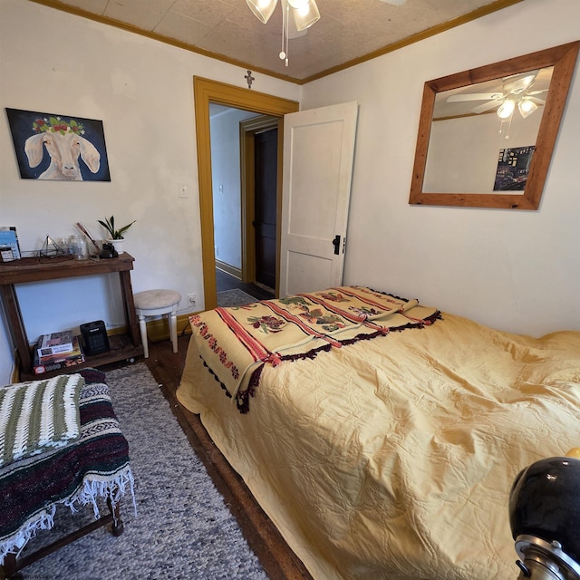 147 E 6th St, Weston, WV 26452 - bedroom with ornamental molding