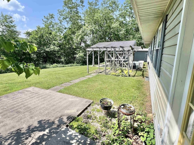 200 Heckle Ln, Elkins, WV 26241 - view of green lawn featuring a patio