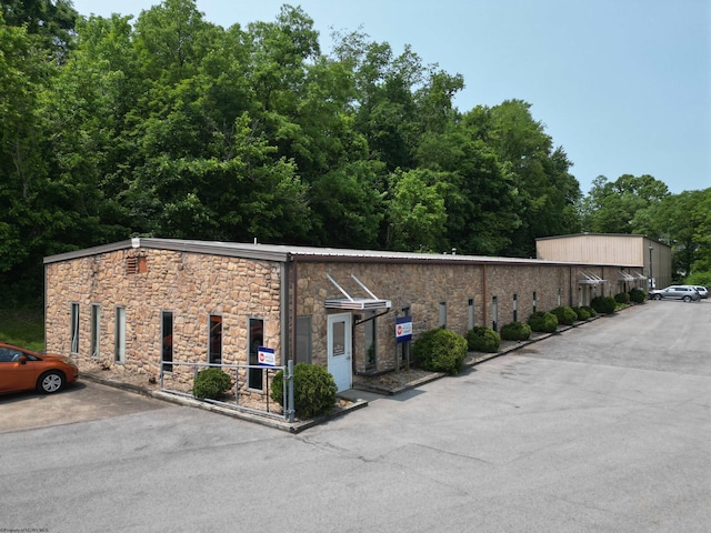 2A Cherry Tree Dr Unit 2, Clarksburg, WV 26301 - view of building exterior