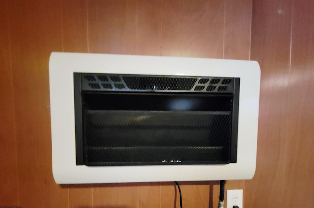 704 S Stewart St, Shinnston, WV 26431 - detailed view of heating unit