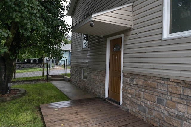 42 Crummitt Ln, Clarksburg, WV 26301 - wooden deck featuring a gate