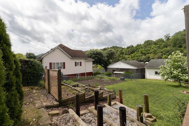 42 Crummitt Ln, Clarksburg, WV 26301 - view of yard featuring a garden