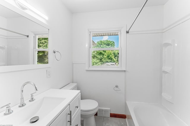 552 White Ave, Morgantown, WV 26501 - full bath with vanity and shower / bath combination
