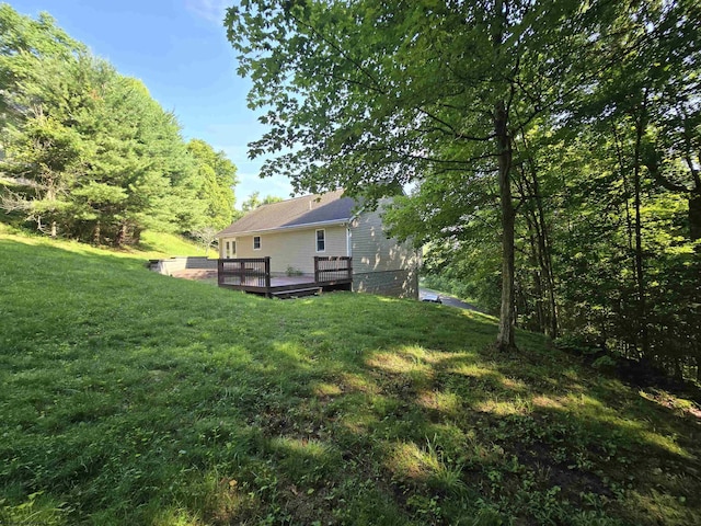 118 June Ln, Morgantown, WV 26508 - view of grassy yard featuring a wooden deck