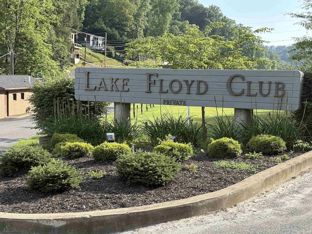 1998 Lake Floyd Cir, Bristol, WV 26426 - view of community sign