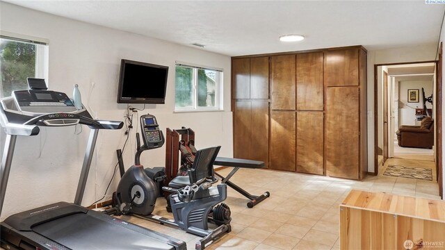 863 S Meadowlark Ln, Othello, WA 99344 - exercise area featuring plenty of natural light