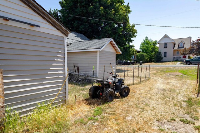 208 E 2nd, La Crosse, WA 99143 - view of yard