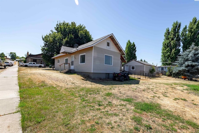 208 E 2nd, La Crosse, WA 99143 - view of side of property