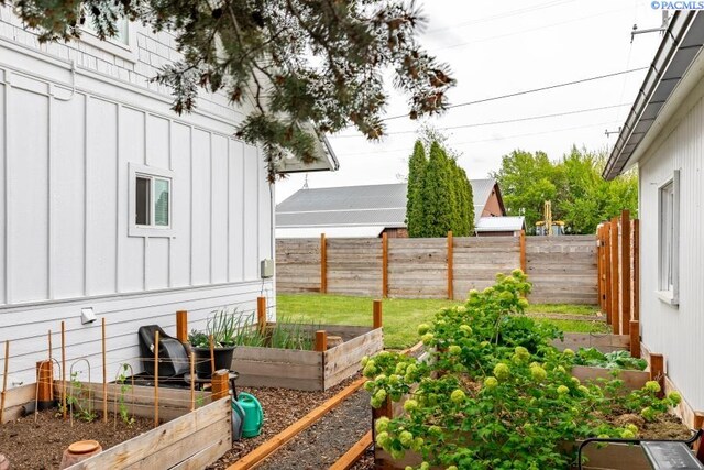 501 W California St, Garfield, WA 99130 - view of yard featuring a garden