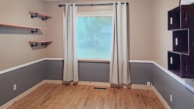 1804 Cedar St, Colfax, WA 99111 - unfurnished room featuring wood finished floors