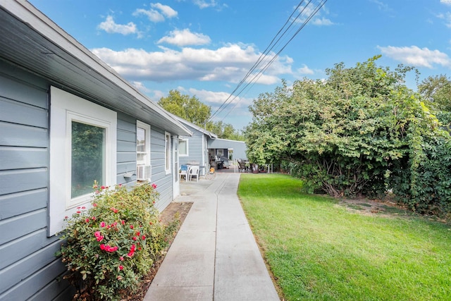 view of yard with a patio