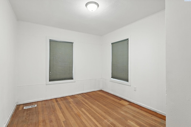 323 S Beech St, Kennewick, WA 99336 - spare room featuring hardwood / wood-style floors and baseboards