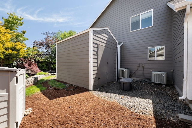 5501 Maui Ct, West Richland, WA 99353 - view of property exterior featuring central AC unit
