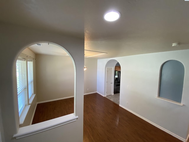 2002 Diamond Head Way, West Richland, WA 99353 - corridor with wood finished floors and arched walkways