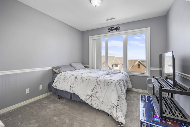 3501 W 42nd Ave, Kennewick, WA 99337 - bedroom featuring carpet, baseboards, and a wainscoted wall