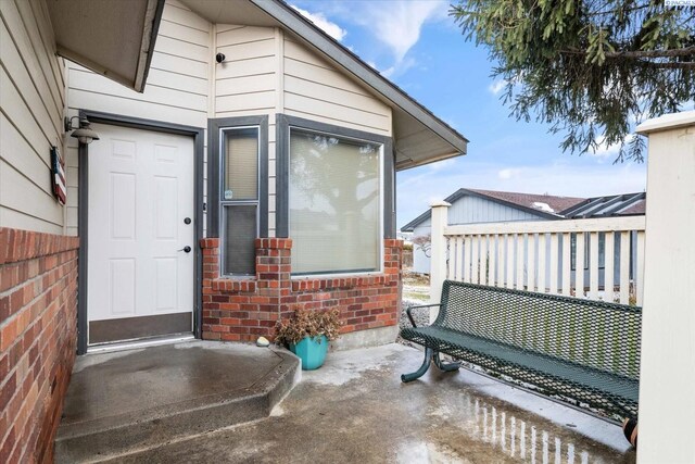 view of property entrance