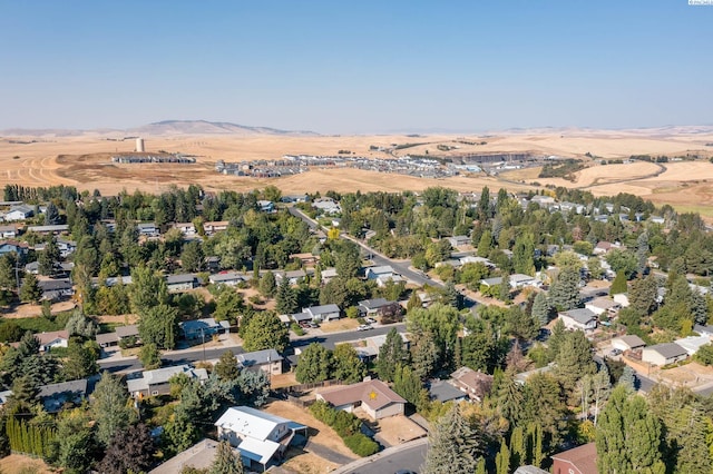 340-342 NW N St, Pullman, WA 99163 - drone / aerial view with a mountain view