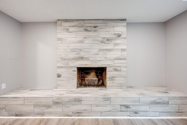 340-342 NW N St, Pullman, WA 99163 - details with wood finished floors and a fireplace
