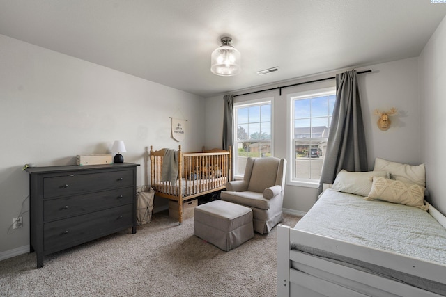 1707 W 25th Pl, Kennewick, WA 99337 - bedroom featuring light carpet and baseboards