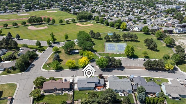 2302 W 31st Ave, Kennewick, WA 99337 - aerial view of residential area featuring a golf course