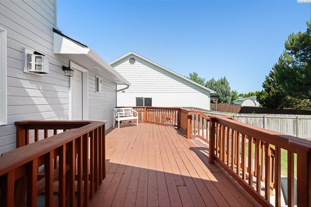 2302 W 31st Ave, Kennewick, WA 99337 - view of wooden terrace