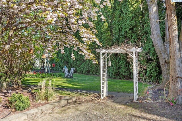 10401 N 1739th Pr NW, Grandview, WA 98930 - photo 2