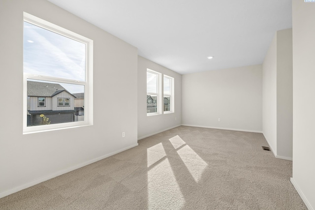 688 S Zeelar St, Kennewick, WA 99336 - carpeted spare room with baseboards