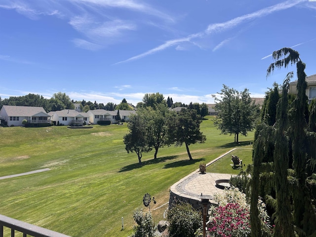 3405 S Johnson St, Kennewick, WA 99337 - view of grassy yard featuring a residential view