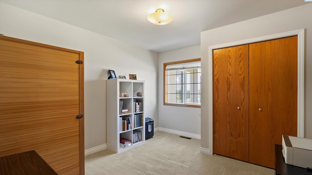 151002 W Richards Rd, Prosser, WA 99350 - bedroom featuring light colored carpet and a closet
