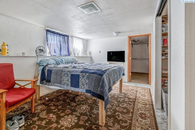 1706 Gaillard Pl, Richland, WA 99354 - carpeted bedroom with a textured ceiling